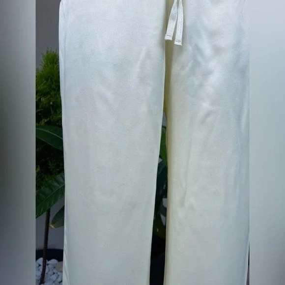 Zara Flared Silky Pants in Ivory/ Off- white/ Cream Color, M - Picture 12 of 12